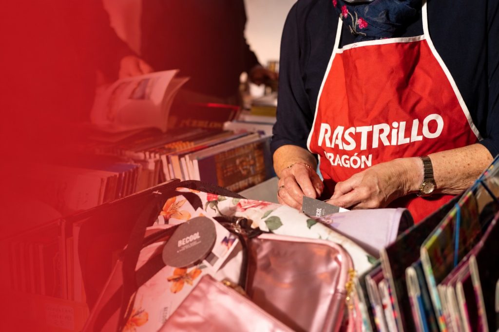 Portada Rastrillo Aragon 2026 rojo intenso